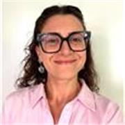 Offro lezioni di Italiano per stranieri online.
Sono energica, empatica e creativa e insegno con un approccio induttivo e ludico.