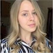 Romina, 19 anni, offro lezioni di Italiano, Storia, Geografia, Scienze, Matematica