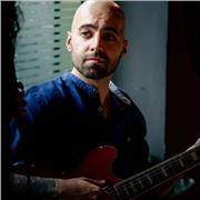 𝗟𝗘𝗭𝗜𝗢𝗡𝗘 𝗗𝗜:
🎸𝗖𝗛𝗜𝗧𝗔𝗥𝗥𝗔
🎸 𝗕𝗔𝗦𝗦𝗢
🧑🏻🏫 𝗧𝗘𝗢𝗥𝗜𝗔 𝗘 𝗦𝗢𝗟𝗙𝗘𝗚𝗚𝗜𝗢