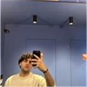 Diplomato presso Liceo Scientifico R. Nuzzi e Studente ingegneria meccanica presso politecnico di Bari