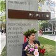 Studentessa universitaria di ingegneria chimica al Politecnico di Milano