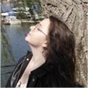Engagierte Tutorin für Englisch (C1) sowie Ukrainisch als Muttersprache und Literatur für alle Altersgruppen.