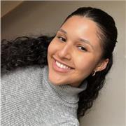 I’d describe myself as a encouraging teacher, that makes interactive classes.