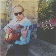 Professor de guitarra - Enseño através de método muy prático, más de 20 años de experiencia. La primera clase es gratuita