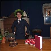 Sono un laureato magistrale in Scienze Politiche e Scienze della Pubblica Amministrazione e del Lavoro.