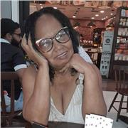 PROFESSORA DE ALFABETIZAÇÃO SE OFERESE PARA REFORÇO DE ESCRITA E LEITURA