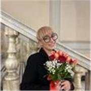 Laureata in Storia dell’Arte, abilitata all’insegnamento, master in Comunicazione dei beni culturali, offro lezioni in Storia dell’Arte