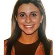 Chica responsable para apoyo escolar en educación primaria. 