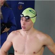 Clases de natación para todo tipo de edades y niveles. Si quieres que tu hijo aprenda a nadar este verano. Contacta conmigo