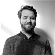 Professeur d'art et de design en ligne. Spécialisé en Design Graphique. Bilingue Français / Anglais