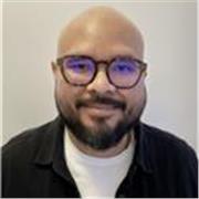 Experto Técnico Electricista, estudiante ingeniería para entusiastas mantenimiento,