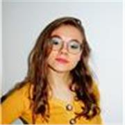 Diplomata con 100, appassionata di storia. Ottime competenze e conoscenze della materia