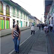 El profesor de comunicación e informática imparte clases para personas de todas las edades