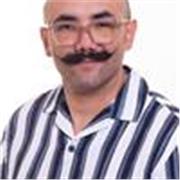 Profesor graduado en Gastronomía y Hostelería, con más de 15 años de experiencia, imparte clases de cocina profesional. Consuegra 