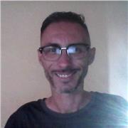 Professor de língua Portuguesa e Literatura para as séries finais do ensino fundamental e ensino médio. Professor de Espanhol part