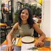 Traductora e intérprete con más de 5 años de experiencias en clases particulares de idiomas para diferentes edades.