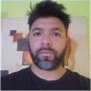 Profesor ameno con capacidad de general buenos hábitos y perseverante, motivador clases lúdicas