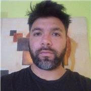 Profesor ameno con capacidad de general buenos hábitos y perseverante, motivador clases lúdicas