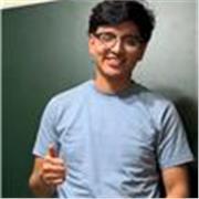El profesor de matemáticas imparte clases de trigonometría