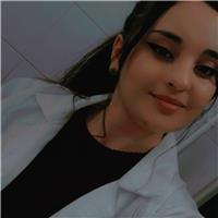 Étudiante bac +4 donne des cours en math physique français arabe