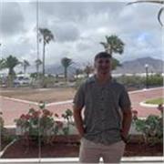 I give private lessons tailored to your level. My lessons can be aimed at GCSE or A-Level.