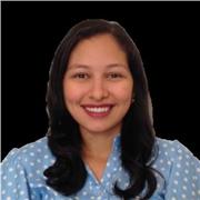 Asesora pedagógica que da clases a niños, niñas y adolescentes