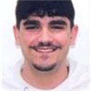 Estudiante universitario con amplios conocimientos en ciencia y tecnología.