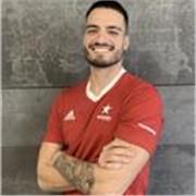 Entrenador titulado en entrenamiento personal y especialista en running y trail running.