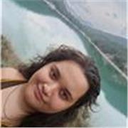 Estudiante de ingenería apta para enseñar matemáticas y química de bachillerato. 