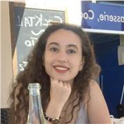 Étudiante en master de physique ( ingénierie des matériaux pour la microélectronique et les nanotechnologies), donne des cours de physique à Montpellier