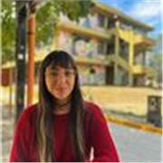 Profesora de Ciencias de la Educación para Psicología, Política, Sociología, Metodología, etc