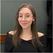 Insegnante di inglese con esperienza di corsi madrelingua, offro lezioni online per tutti i livelli adattate alle esigenze!