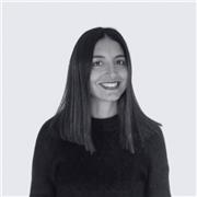 Soy Alejandra, madrileña, experta en estrategia de negocio digital y branding con 15 años de experiencia en multinacionales.