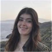 Profesora de refuerzo de lengua castellana para niños de primaria