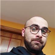 Dottore in chimica impartisce lezioni di chimica per studenti di scuola secondarie di primo e secondo grado