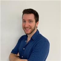 Profesor de informática especializado en programación e inteligencia artificial