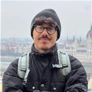 Mi chiamo Simone, ho 23 anni e sono uno studente di statistica della Sapienza. Offro ripetizioni di Matematica, Fisica, Latino