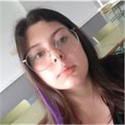 Consciente de que no todo el mundo aprende de la misma manera, y decidida a encontrar la forma de ayudar a cada alumno.