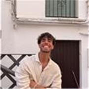 Estudiante de ICADE y profesor de inglés, para cualquier edad. ¡Encantado de trabajar con niños!