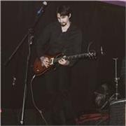 Aprende a tocar guitarra de manera intuitiva y divertida a un ritmo de acuerdo a tus habilidades, y ambiciones. No es indispensabl