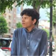 Profesor de música para todas las edades, se ofrecen clases de solfeo, armonía y composición músical, además de clases de piano.