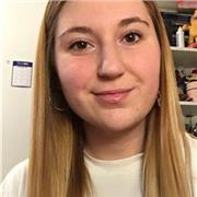 Profesora de materias como inglés, historia, lengua castellana…
