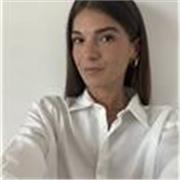 Ciao! Sono una persona tranquilla e e alla mano con un approccio gentile e motivante all’insegnamento della matematica. 