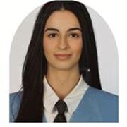 Profesora de Viola imparte clases a niños de cualquier edad