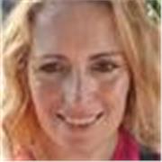 Profesora titulada en Historia del arte y con experiencia de vivir y trabajar en Reino Unido durante ocho años.
