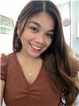 Studentessa universitaria di nazionalità filippina perciò ho una buona conoscenza di inglese essendo la nostra seconda lingua