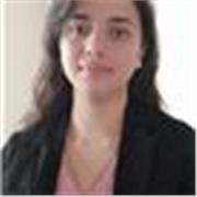 Profesora de ciencias sociales, económicas y matemáticas, con estudios universitarios culminados