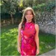 Ingeniera de Organización Industrial especializada en pedagogía, interesada en el cargo de profesora de Física y Química y/o Matemáticas de Educación Secundaria Obligatoria y Bachillerato