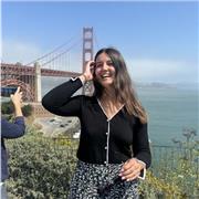 De retour en France après une année aux usa et étudiante pour devenir enseignante, je donne des cours de français et d’anglais