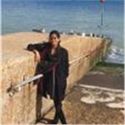 English graduate with expertise in phonetics and comms, I offer clear, engaging, and supportive lessons for global learners